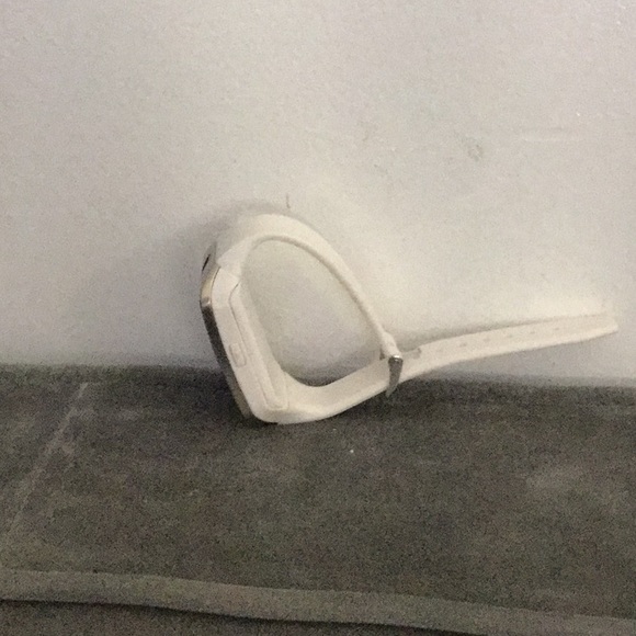 Watch - Picture 3 of 4